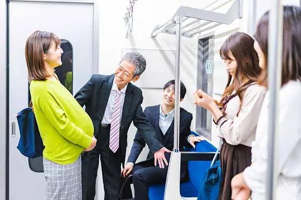 マタニティマークをつけるメリット